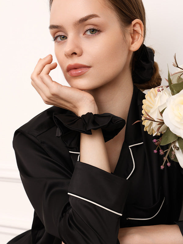 Noir Muse – Satin Scrunchie