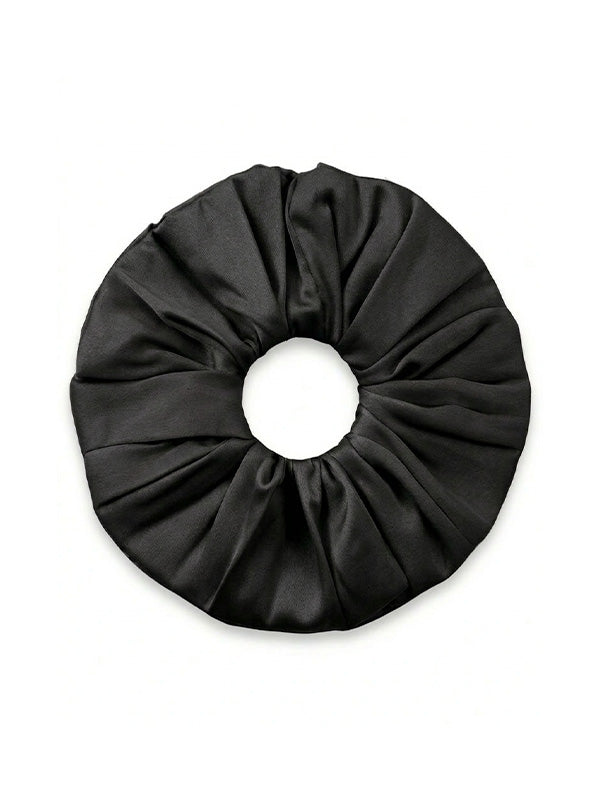 Noir Muse – Satin Scrunchie